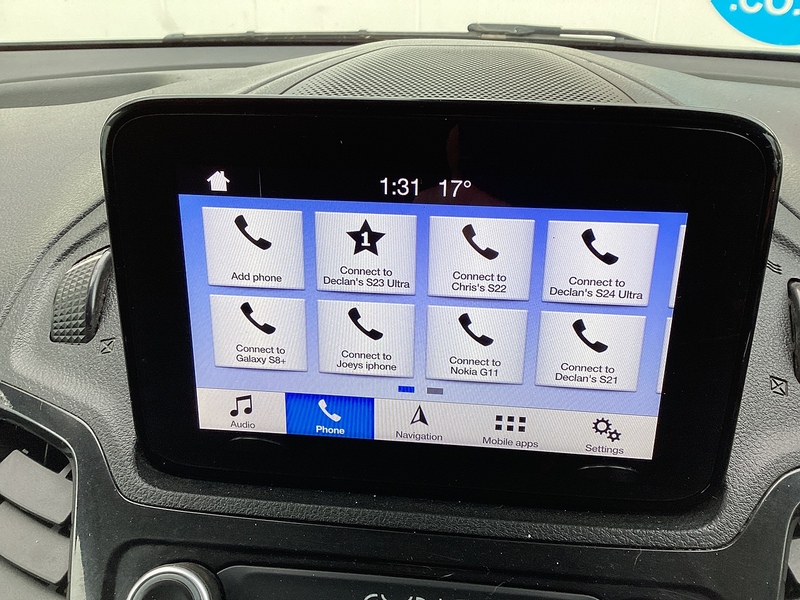 Ford 200 EcoBlue Limited SWB L/R A/C Euro 6