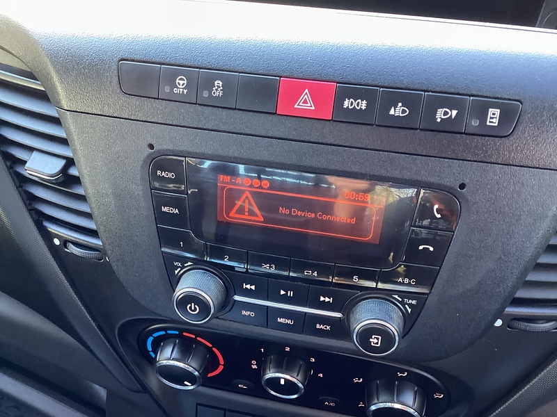 Iveco D HPI 14V 35C 3000 Tipper SWB Euro 6 **NO VAT**