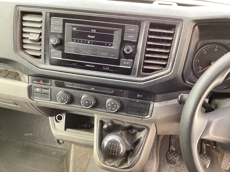 Volkswagen TDI CR35 Startline MWB H/R Euro 6 