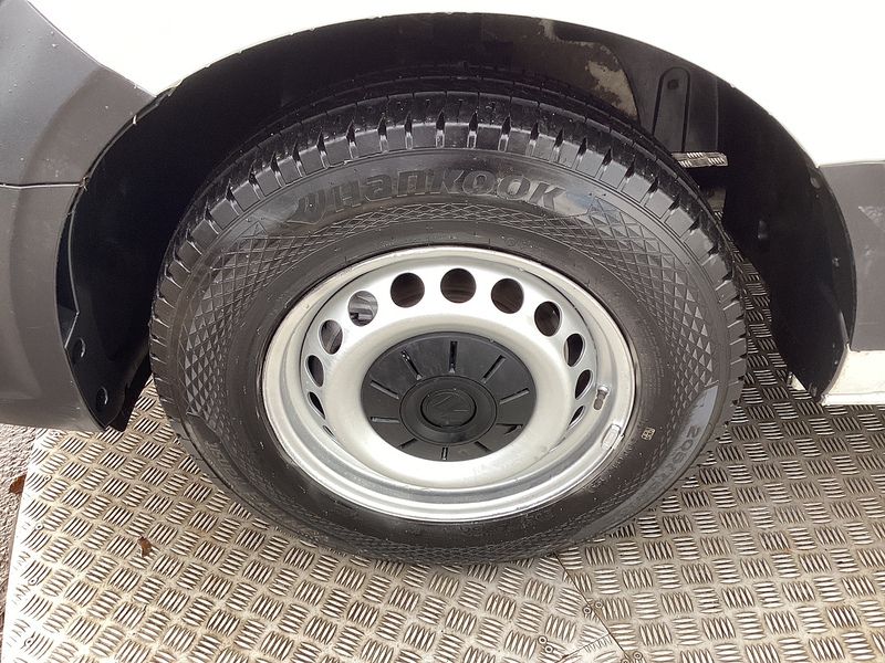 Volkswagen TDI CR35 Startline MWB H/R Euro 6 