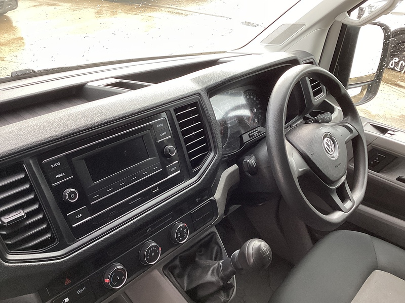 Volkswagen TDI CR35 Startline MWB H/R Euro 6 