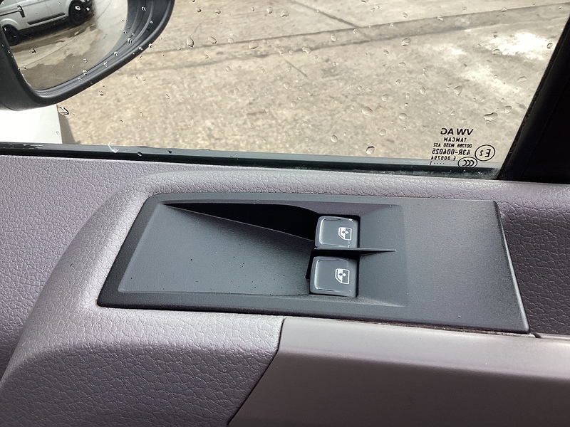 Volkswagen TDI CR35 Startline MWB H/R Euro 6 