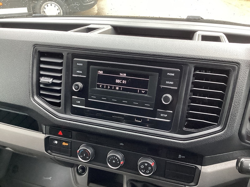 Volkswagen TDI CR35 Startline MWB H/R Euro 6 