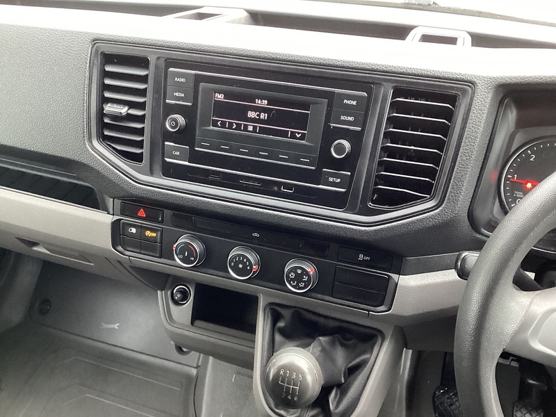 Volkswagen TDI CR35 Startline MWB H/R Euro 6 