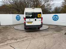 Peugeot Boxer BlueHDi 440 17 Seater Lite Euro 6 