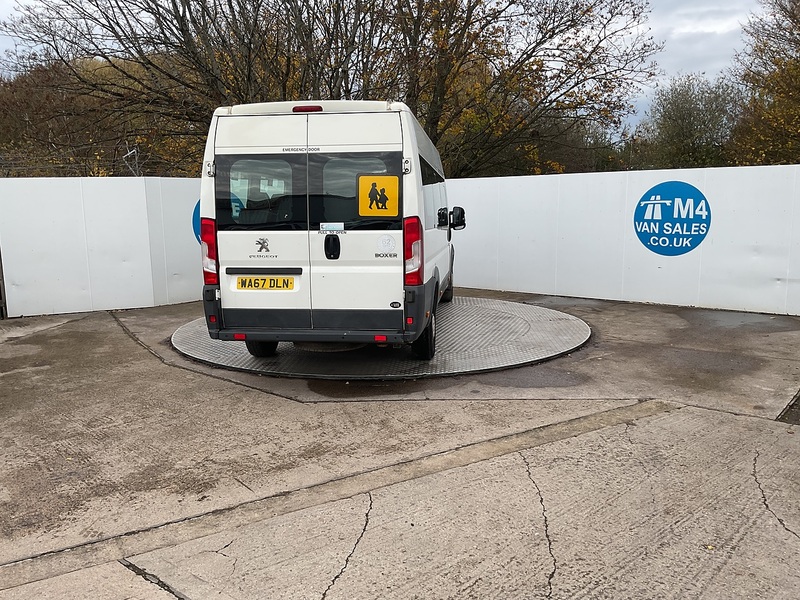 Peugeot BlueHDi 440 17 Seater Lite Euro 6