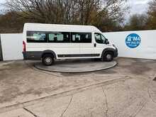 Peugeot Boxer BlueHDi 440 17 Seater Lite Euro 6 