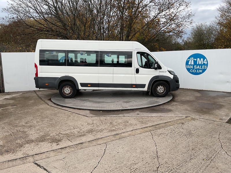 Peugeot BlueHDi 440 17 Seater Lite Euro 6