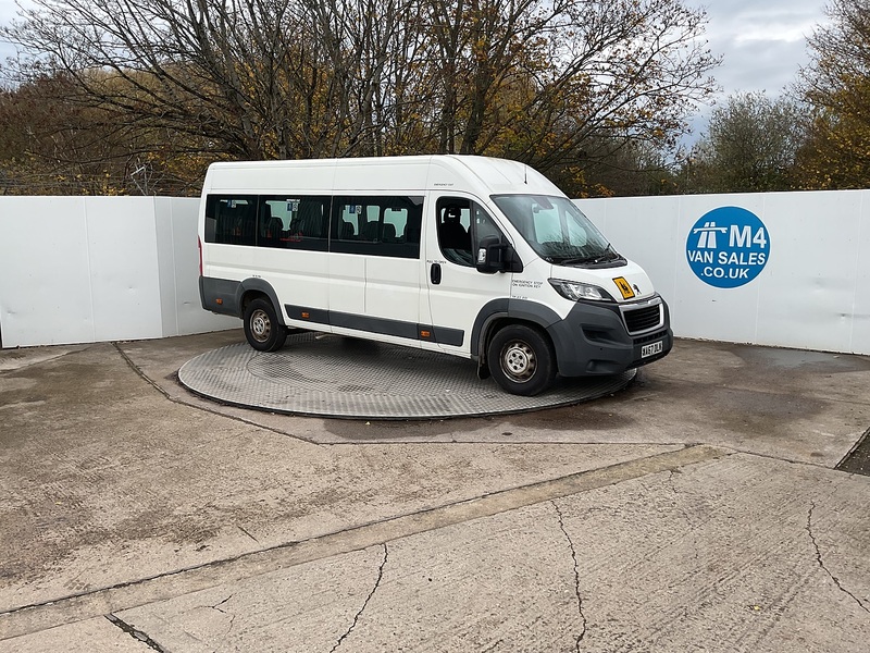 Peugeot BlueHDi 440 17 Seater Lite Euro 6