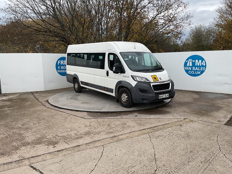 Peugeot BlueHDi 440 17 Seater Lite Euro 6