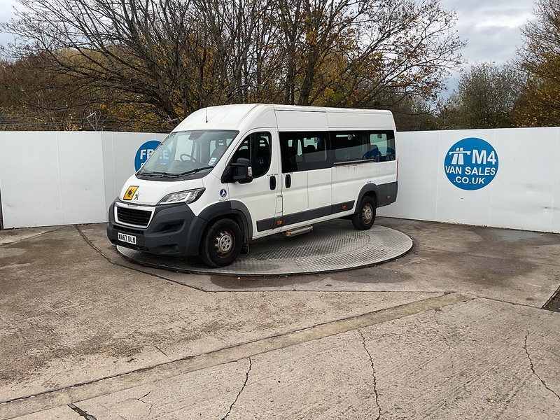 Peugeot BlueHDi 440 17 Seater Lite Euro 6