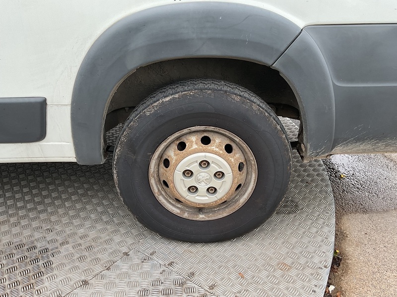 Peugeot BlueHDi 440 17 Seater Lite Euro 6