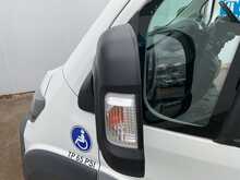 Peugeot Boxer BlueHDi 440 17 Seater Lite Euro 6 