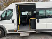 Peugeot Boxer BlueHDi 440 17 Seater Lite Euro 6 
