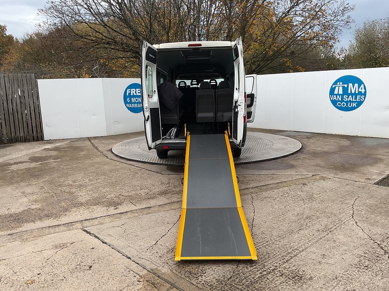 Peugeot BlueHDi 440 17 Seater Lite Euro 6