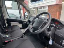 Peugeot Boxer BlueHDi 440 17 Seater Lite Euro 6 