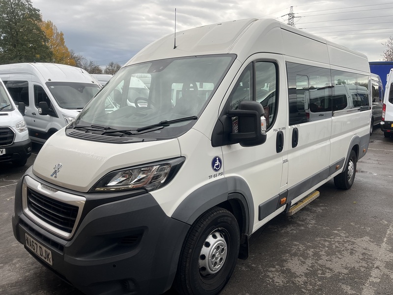 Peugeot BlueHDi 440 17 Seater Lite Euro 6