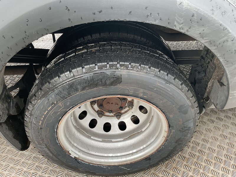 Ford 2.0 460 EcoBlue Leader Minibus Diesel Manual  L4 H3 Euro 6 (s/s) (17 Seat, DRW) (130 ps)