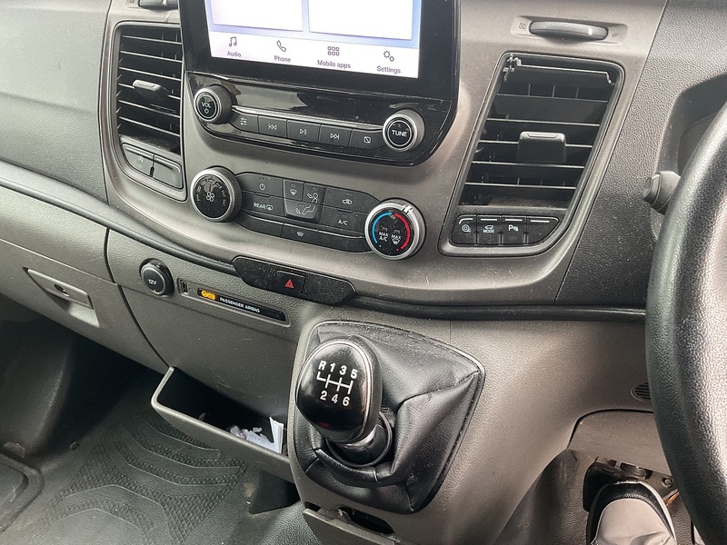 Ford 2.0 460 EcoBlue Leader Minibus Diesel Manual  L4 H3 Euro 6 (s/s) (17 Seat, DRW) (130 ps)