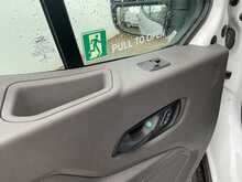 Ford Transit 460 EcoBlue Leader 17 Seat Minibus 