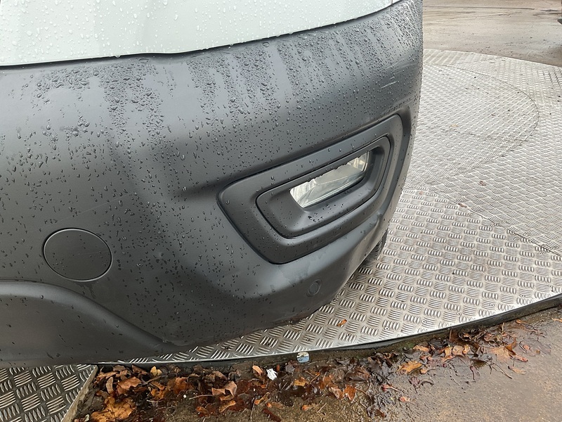 Ford 2.0 460 EcoBlue Leader Minibus Diesel Manual  L4 H3 Euro 6 (s/s) (17 Seat, DRW) (130 ps)