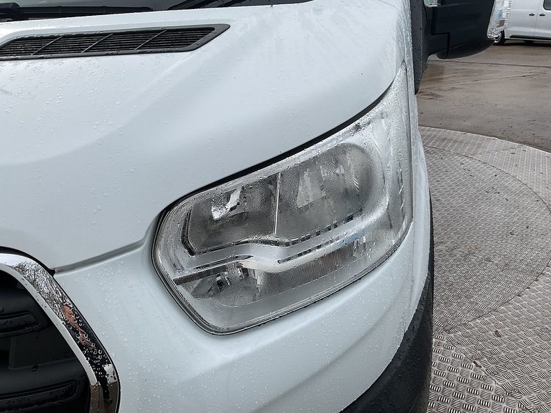 Ford 2.0 460 EcoBlue Leader Minibus Diesel Manual  L4 H3 Euro 6 (s/s) (17 Seat, DRW) (130 ps)