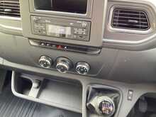 Renault Master dCi ENERGY 35 Business LWB Low Loader Euro 6 