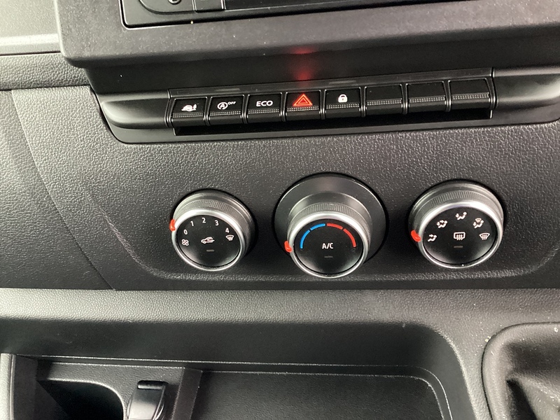 Renault dCi ENERGY 35Business LWB AC Lo Loader Eu 6 L=16ft