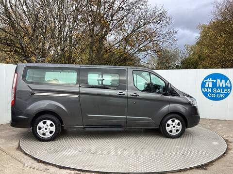 Ford Tourneo Custom L2, 2.0 310 EcoBlue Titanium Minibus Double Cab 5dr Diesel Manual L2 Euro 6 (s/s) (130 ps)
