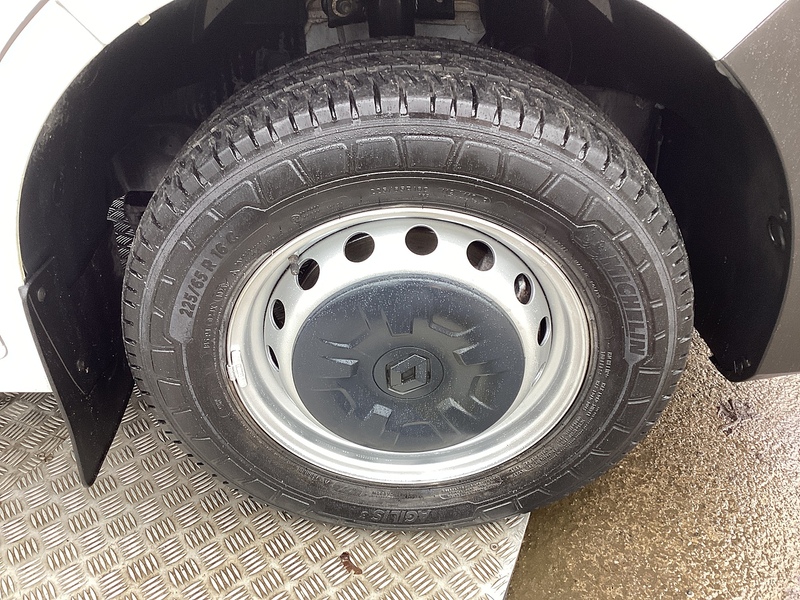 Renault dCi ENERGY35 Business Lo Loader Luton Eu 6 L=16ft