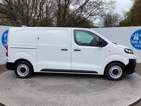 Vauxhall Vivaro, Turbo D 2700 Dynamic LWB A/C L/R Euro 6