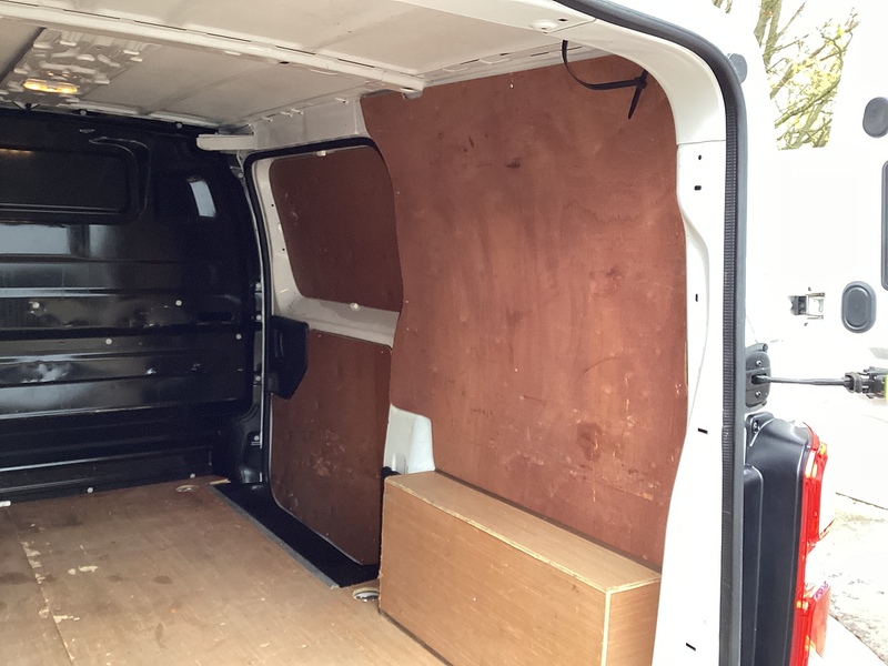 Vauxhall Turbo D 2700 Dynamic LWB A/C L/R Euro 6