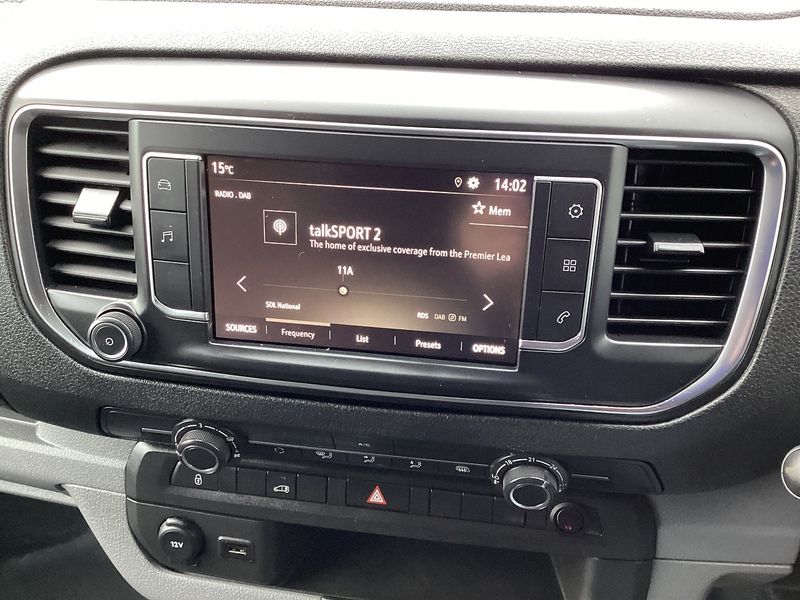 Vauxhall Turbo D 2700 Dynamic LWB A/C L/R Euro 6