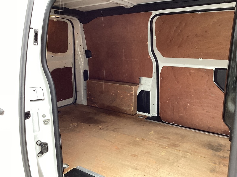 Vauxhall Turbo D 2700 Dynamic LWB A/C L/R Euro 6