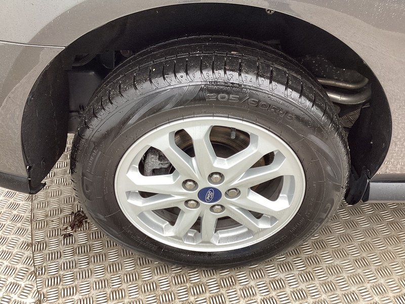 Ford 240 EcoBlue Limited SWB A/C Euro 6 