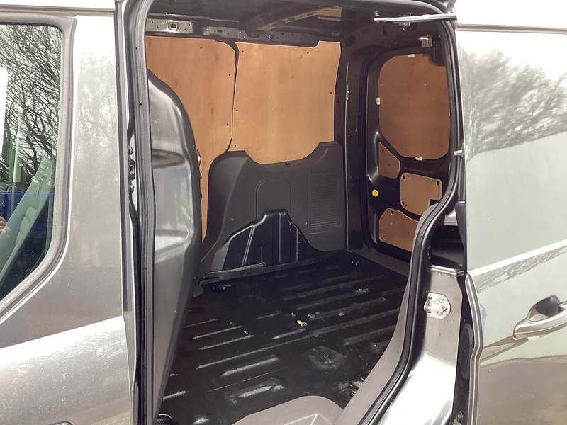 Ford 240 EcoBlue Limited SWB A/C Euro 6 