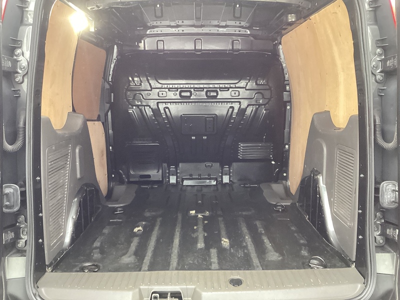 Ford 240 EcoBlue Limited SWB A/C Euro 6 