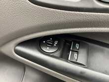 Ford Transit Connect 240 EcoBlue Limited SWB A/C Euro 6 