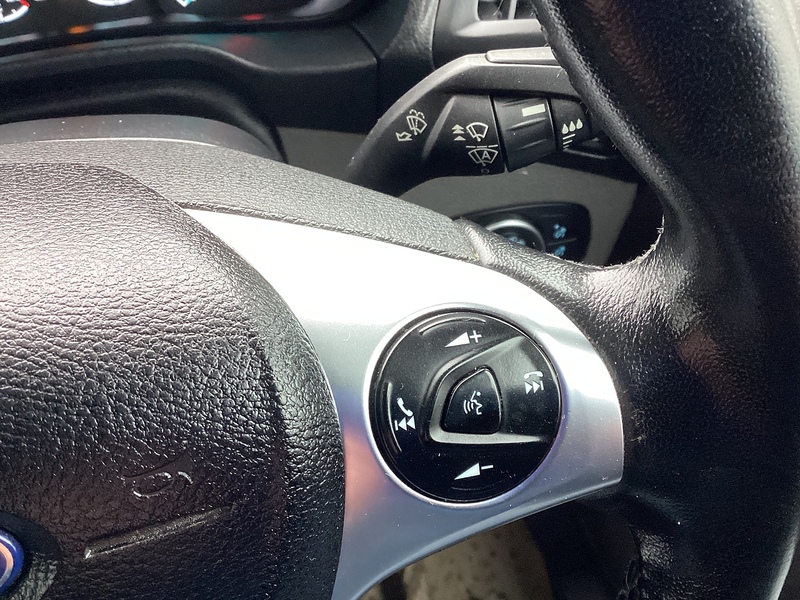 Ford 240 EcoBlue Limited SWB A/C Euro 6 