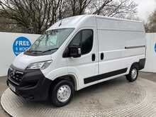 Vauxhall Movano CDTi 3500 BiTurbo Dynamic MWB M/R Euro 6 