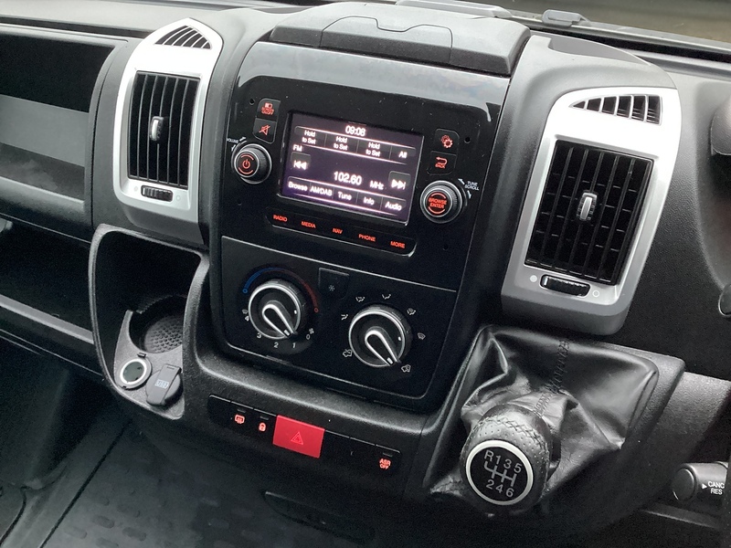 Vauxhall CDTi 3500 BiTurbo Dynamic MWB M/R Euro 6