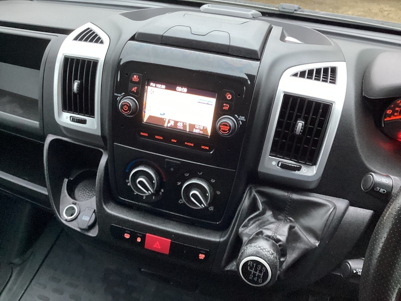 Vauxhall CDTi 3500 BiTurbo Dynamic MWB M/R Euro 6