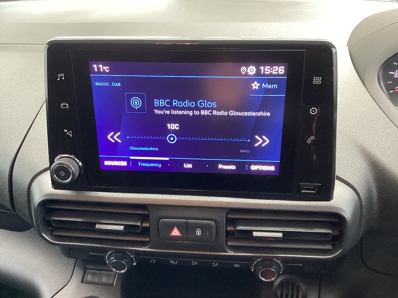 Peugeot BlueHDi 1000 Professional Premium SWB Euro 6