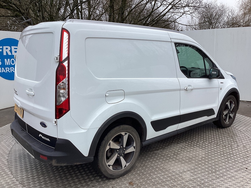 Ford 200 EcoBlue Active SWB Euro 6 **NO VAT**
