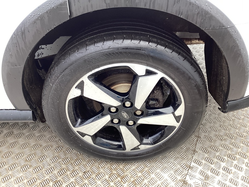 Ford 200 EcoBlue Active SWB Euro 6 **NO VAT**