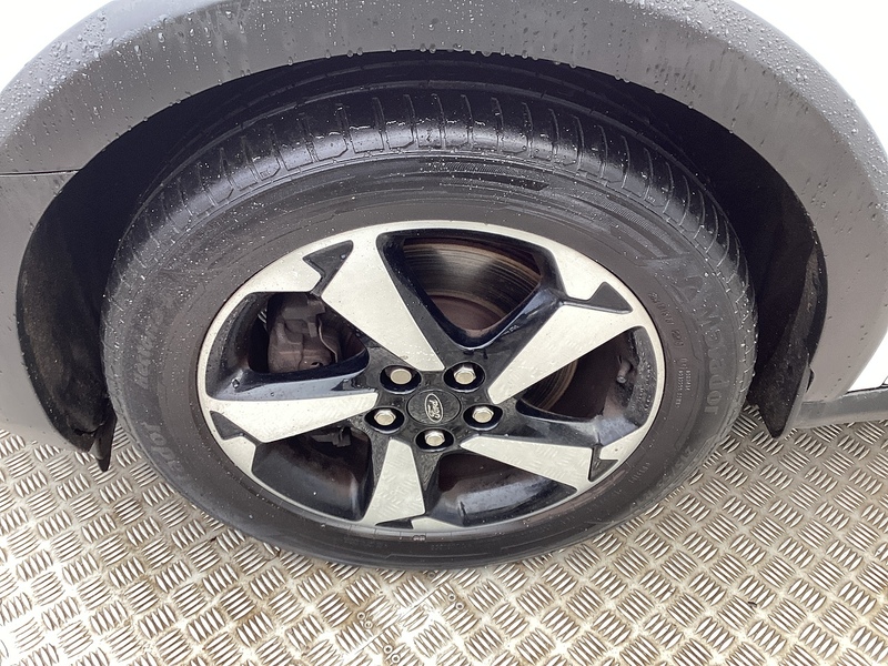 Ford 200 EcoBlue Active SWB Euro 6 **NO VAT**