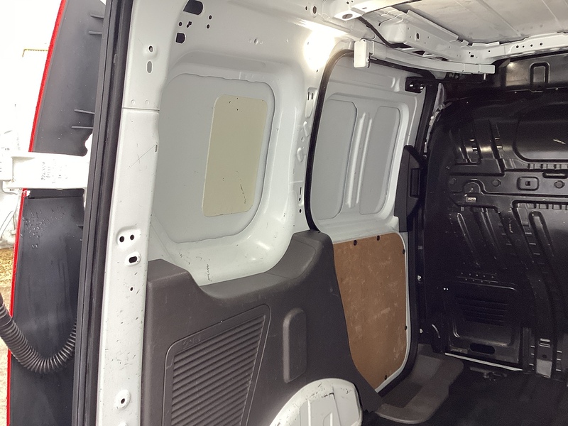 Ford 200 EcoBlue Active SWB Euro 6 **NO VAT**