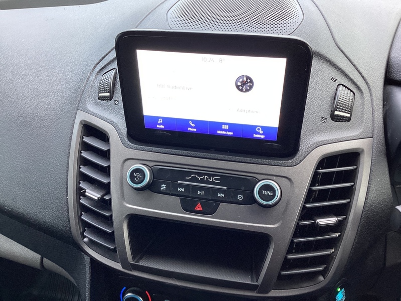 Ford 200 EcoBlue Active SWB Euro 6 **NO VAT**