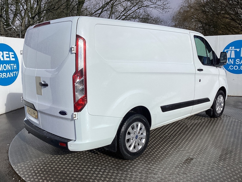 Ford 300 EcoBlue Trend SWB L/R Euro 6