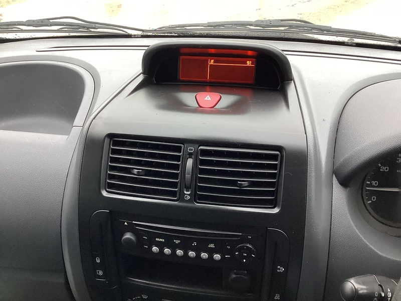 Citroen 1000  HDi Enterprise SWB L/R A/C **NO VAT**